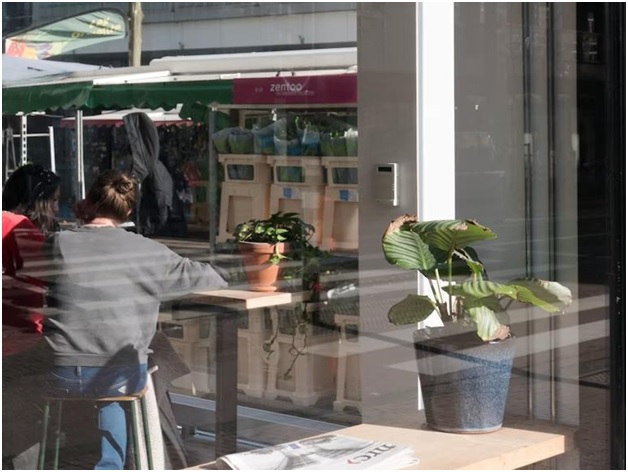 How Your Shop Front Is Silently Influencing Customers Before They Even Walk In